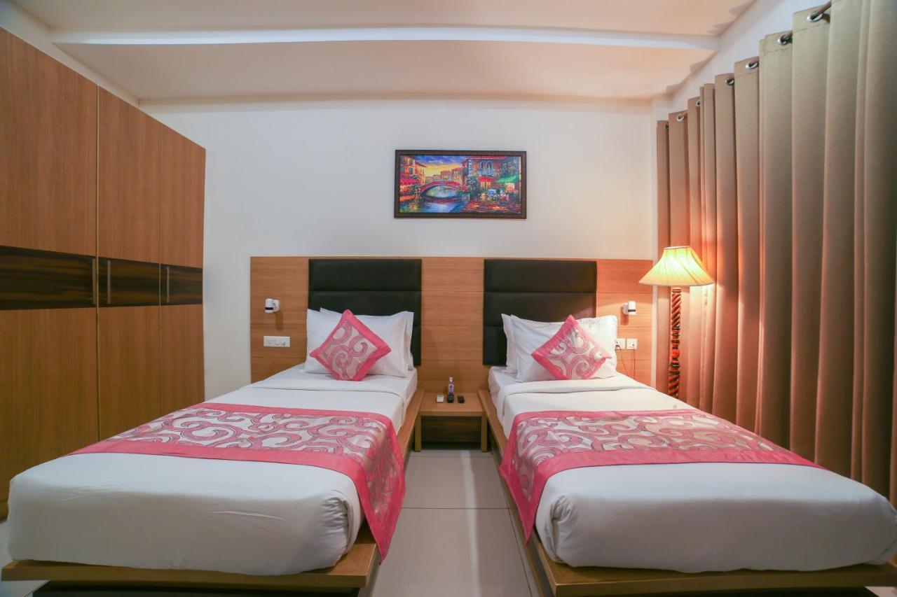 Hotel Grand Regency By Jmd Group Near Delhi Igi Airport Új-Delhi Kültér fotó