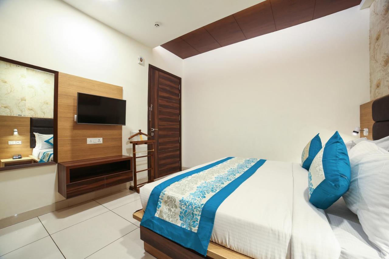 Hotel Grand Regency By Jmd Group Near Delhi Igi Airport Új-Delhi Kültér fotó
